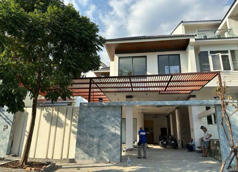 Biệt thự anh Canh
