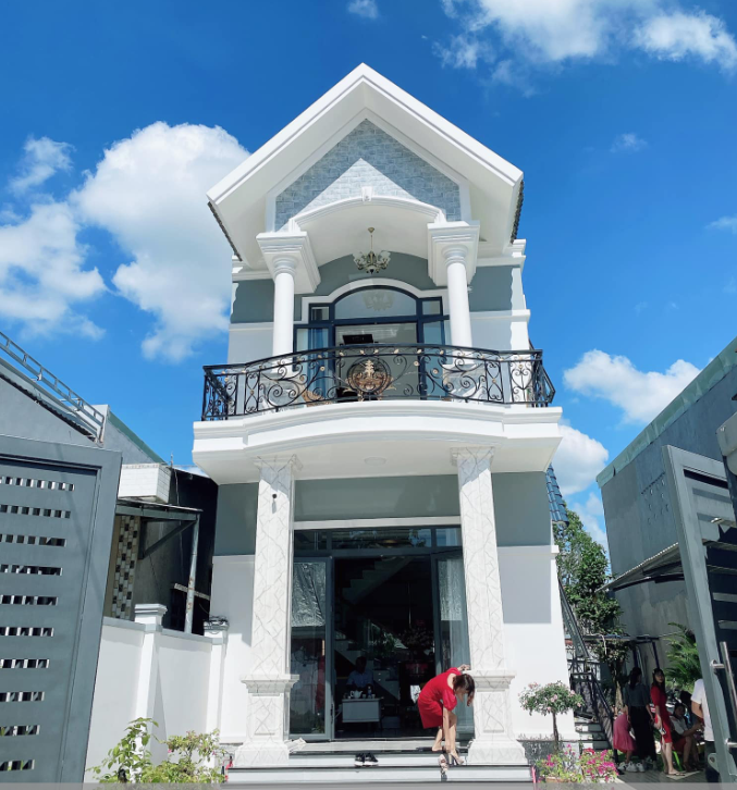 Nhà anh Cự